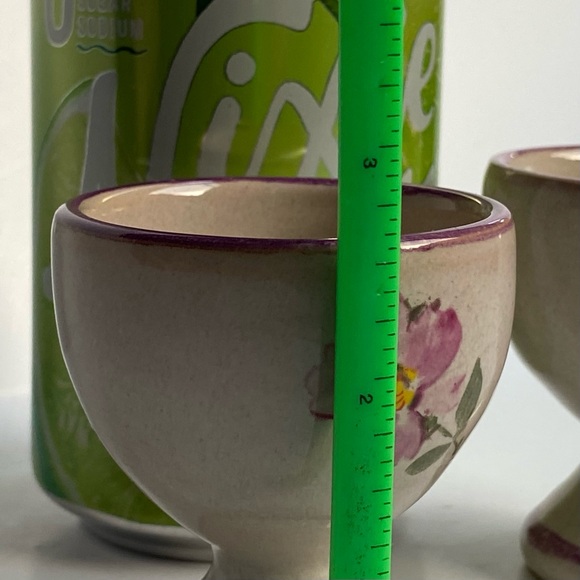 2 Egg Cups Pottery Signed Beige Pink Trim Flowers EUC Breakfast Eggs Easter - Picture 10 of 16